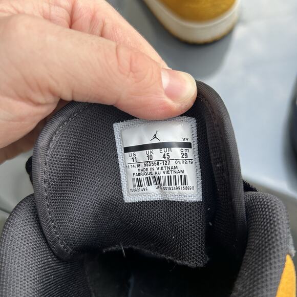 Nike Air Jordan 1 Low Retro “University Gold Black” 2019